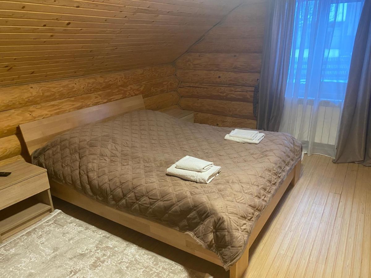 Smerekovyi Dvir 波利亚纳 外观 照片