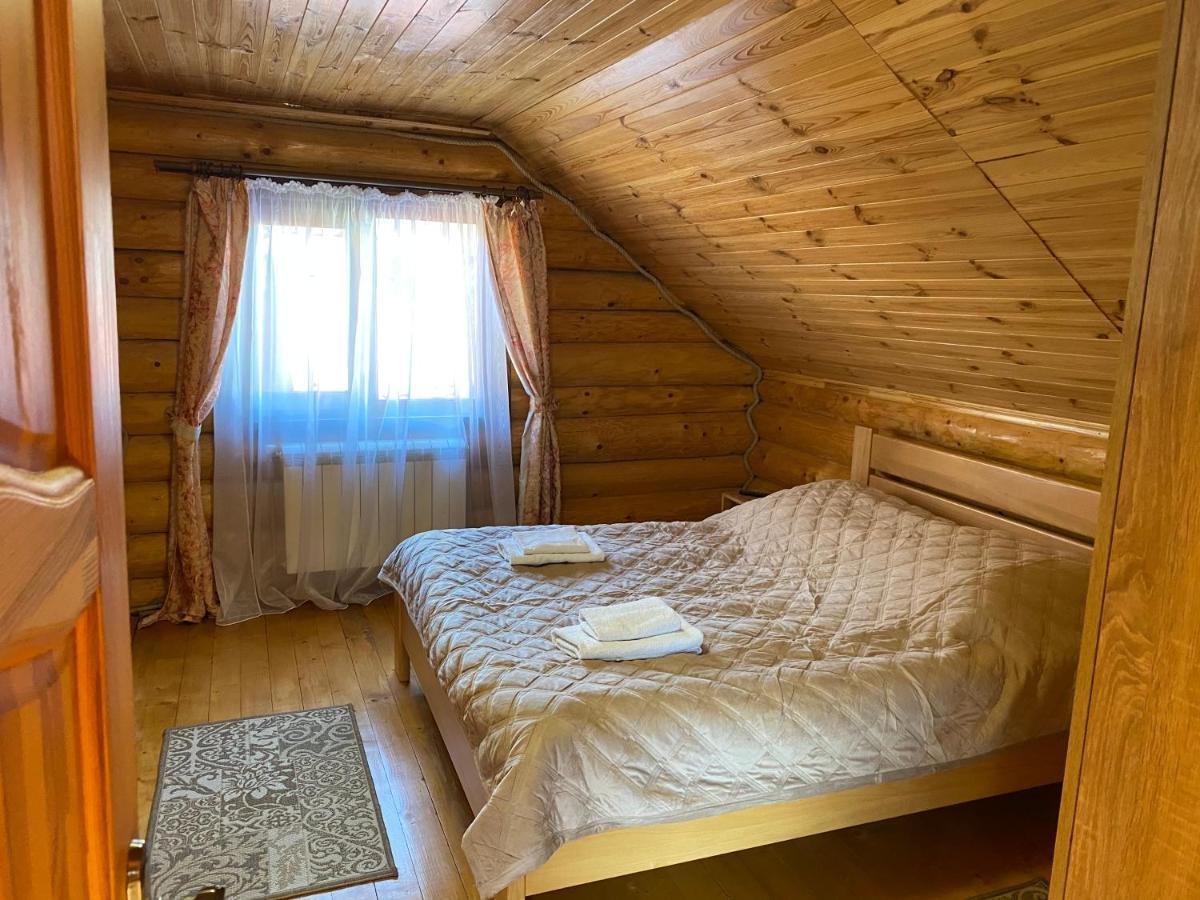 Smerekovyi Dvir 波利亚纳 外观 照片