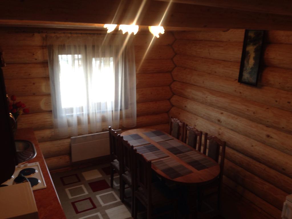 Smerekovyi Dvir 波利亚纳 客房 照片